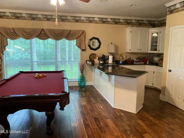 $520,000 | 3830 Forest Hill Road, Jackson, MS 39212