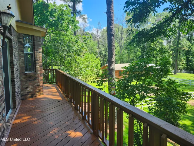 $520,000 | 3830 Forest Hill Road, Jackson, MS 39212