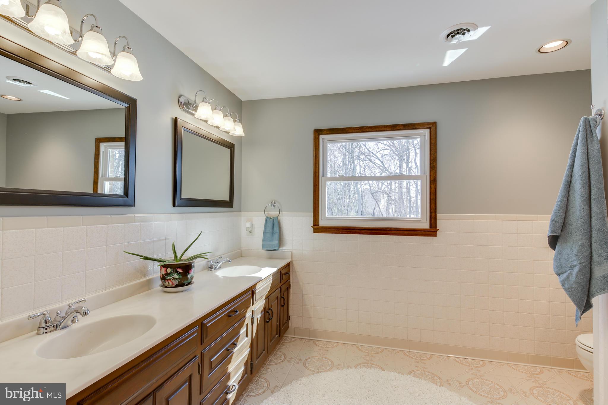4329 Bartholows Road Mount Airy, MD 21771 - Photo 22 of 29 Bath