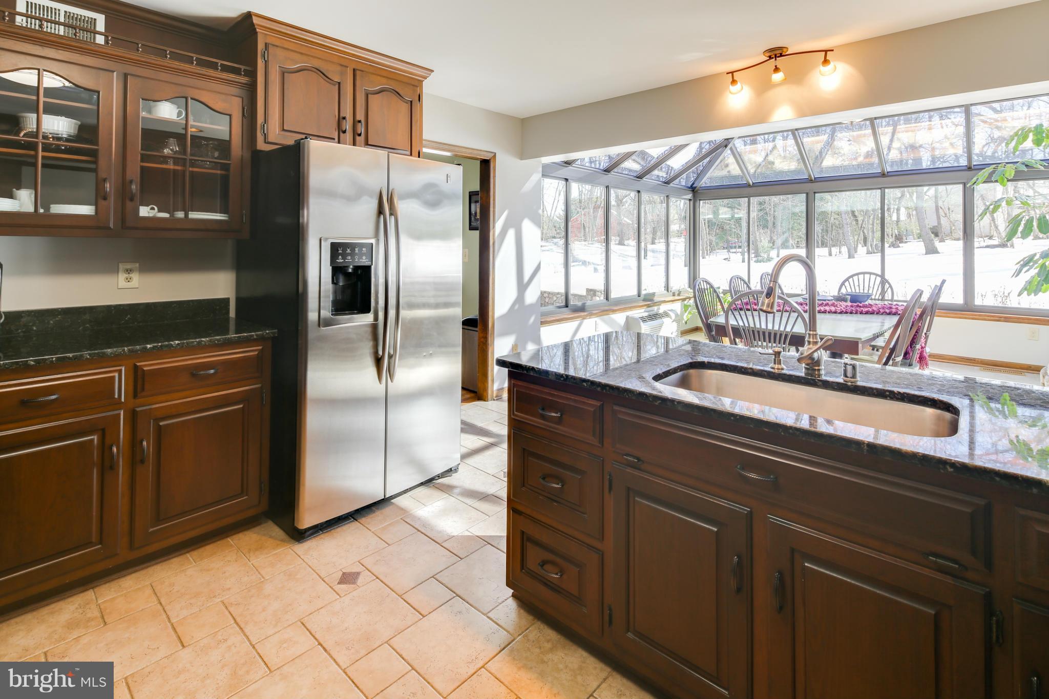 4329 Bartholows Road Mount Airy, MD 21771 - Photo 8 of 29 Kitchen