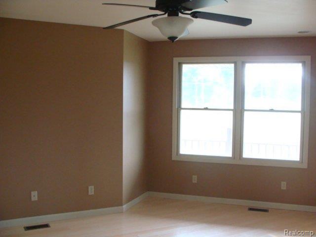 1792 Roods Lake Road Lapeer, MI 48446 - Photo 8 of 17 dining room