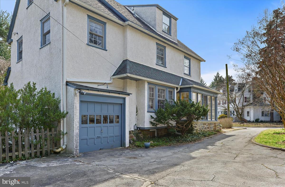 505 Merwyn Road Narberth, PA 19072 - Photo 26 of 36 1 car attached garage