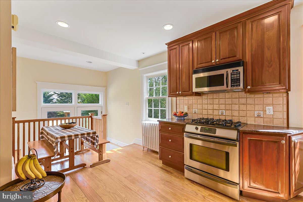 505 Merwyn Road Narberth, PA 19072 - Photo 10 of 36 Kitchen Eating Area