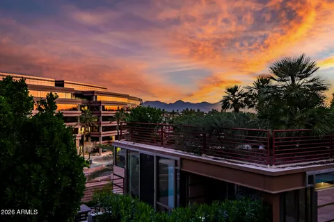 $1,350,000 | 7141 East Rancho Vista Drive, Unit 5001, Scottsdale, AZ 85251