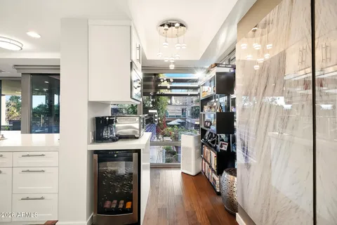 $1,350,000 | 7141 East Rancho Vista Drive, Unit 5001, Scottsdale, AZ 85251