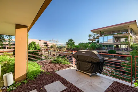 $1,350,000 | 7141 East Rancho Vista Drive, Unit 5001, Scottsdale, AZ 85251
