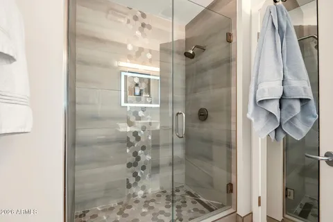 $1,350,000 | 7141 East Rancho Vista Drive, Unit 5001, Scottsdale, AZ 85251