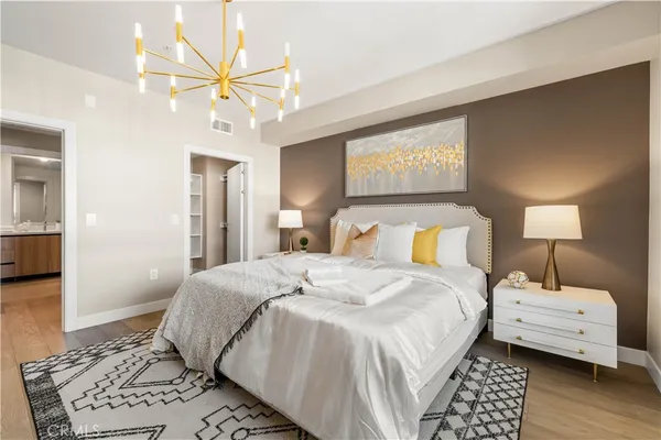 $1,085,000 | 39 South Los Robles Avenue, Unit 6010, Pasadena, CA 91101