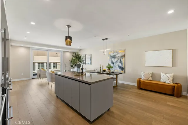 $1,185,000 | 39 South Los Robles Avenue, Unit 6010, Pasadena, CA 91101