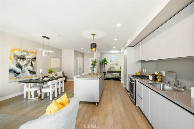 $1,185,000 | 39 South Los Robles Avenue, Unit 6010, Pasadena, CA 91101
