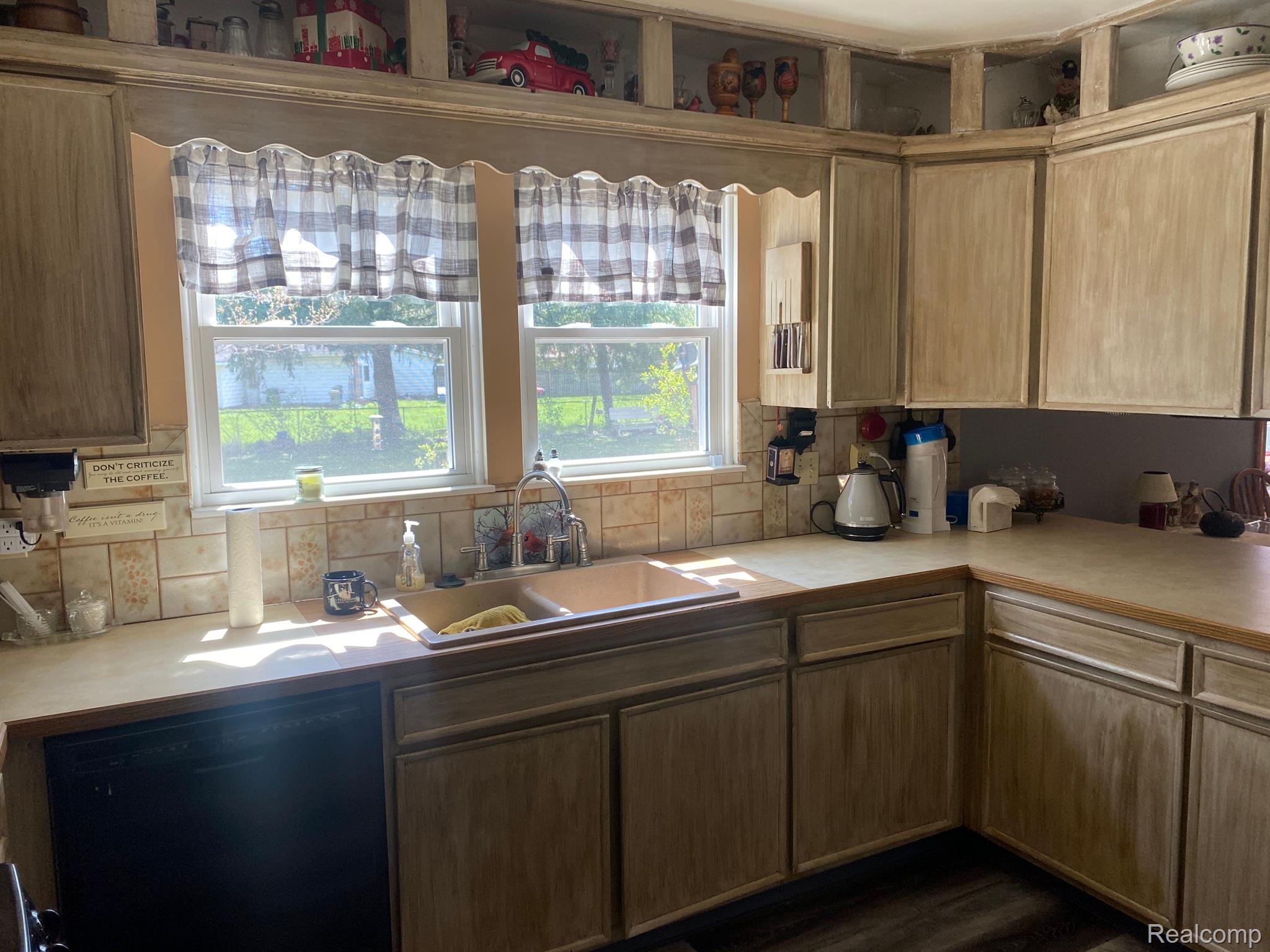 5375 Calkins Road Flint, MI 48532 - Photo 4 of 34 Gallery Image 4