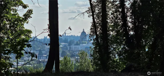 a view of a outdoor space