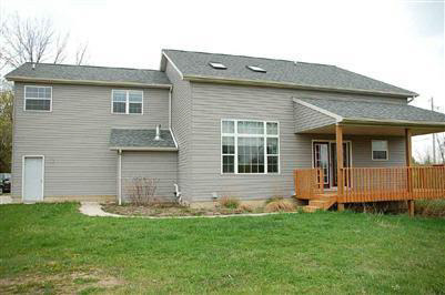 6476 Cook Road Swartz Creek, MI 48473 - Photo 6 of 13 20225067-5.JPG