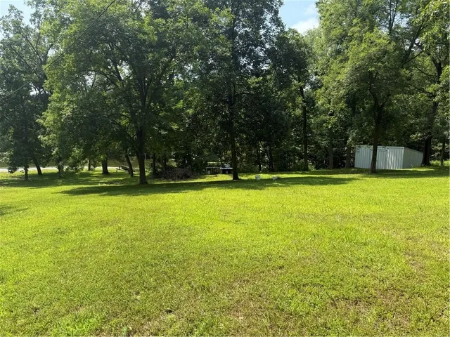 $55,000 | 8790 Southwest Lake Drive, Lathrop, MO 64465