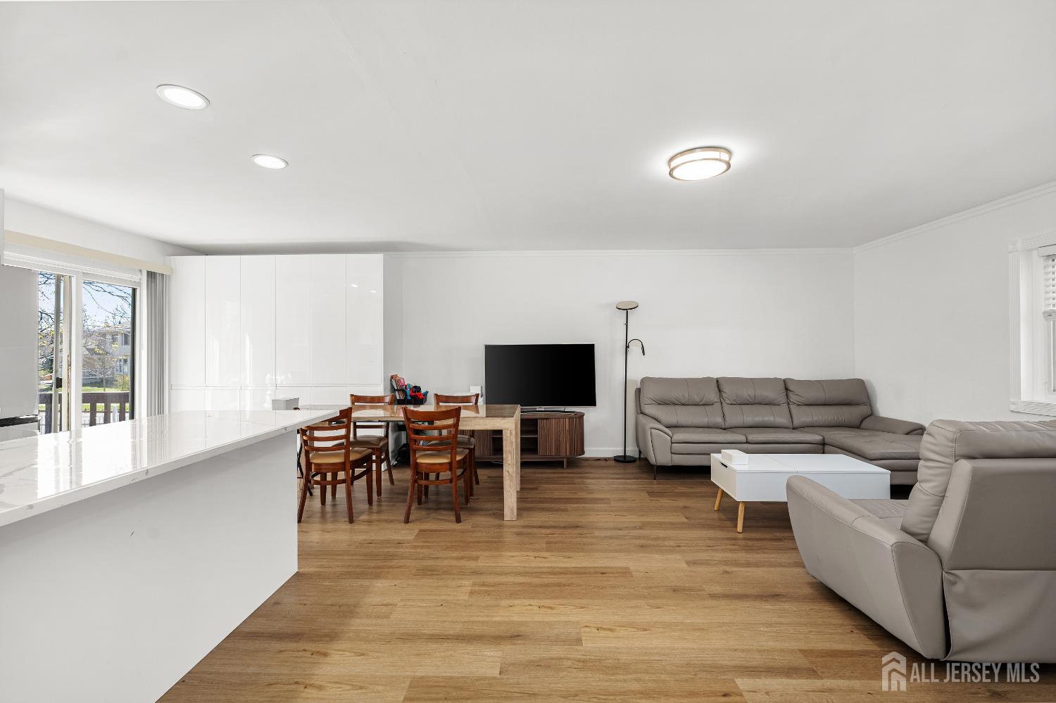 6 Chalmers Road East Brunswick, NJ 08816 - Photo 11 of 33