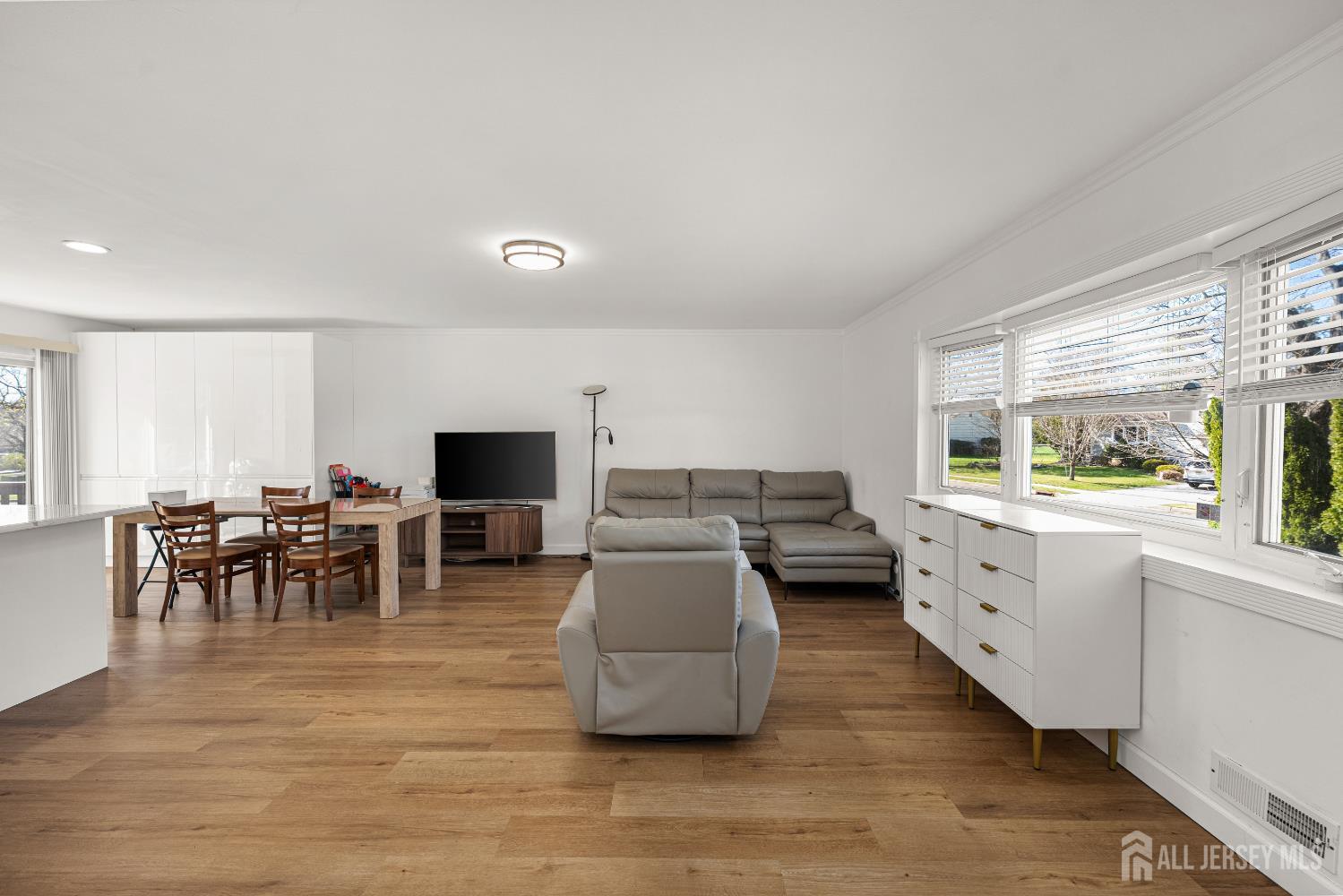 6 Chalmers Road East Brunswick, NJ 08816 - Photo 14 of 33