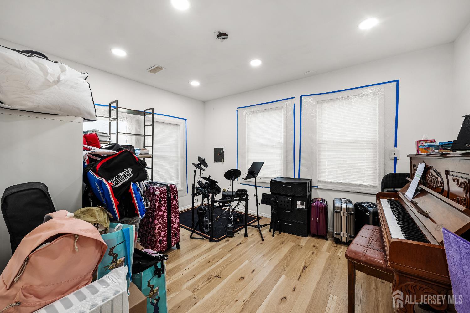 6 Chalmers Road East Brunswick, NJ 08816 - Photo 27 of 33