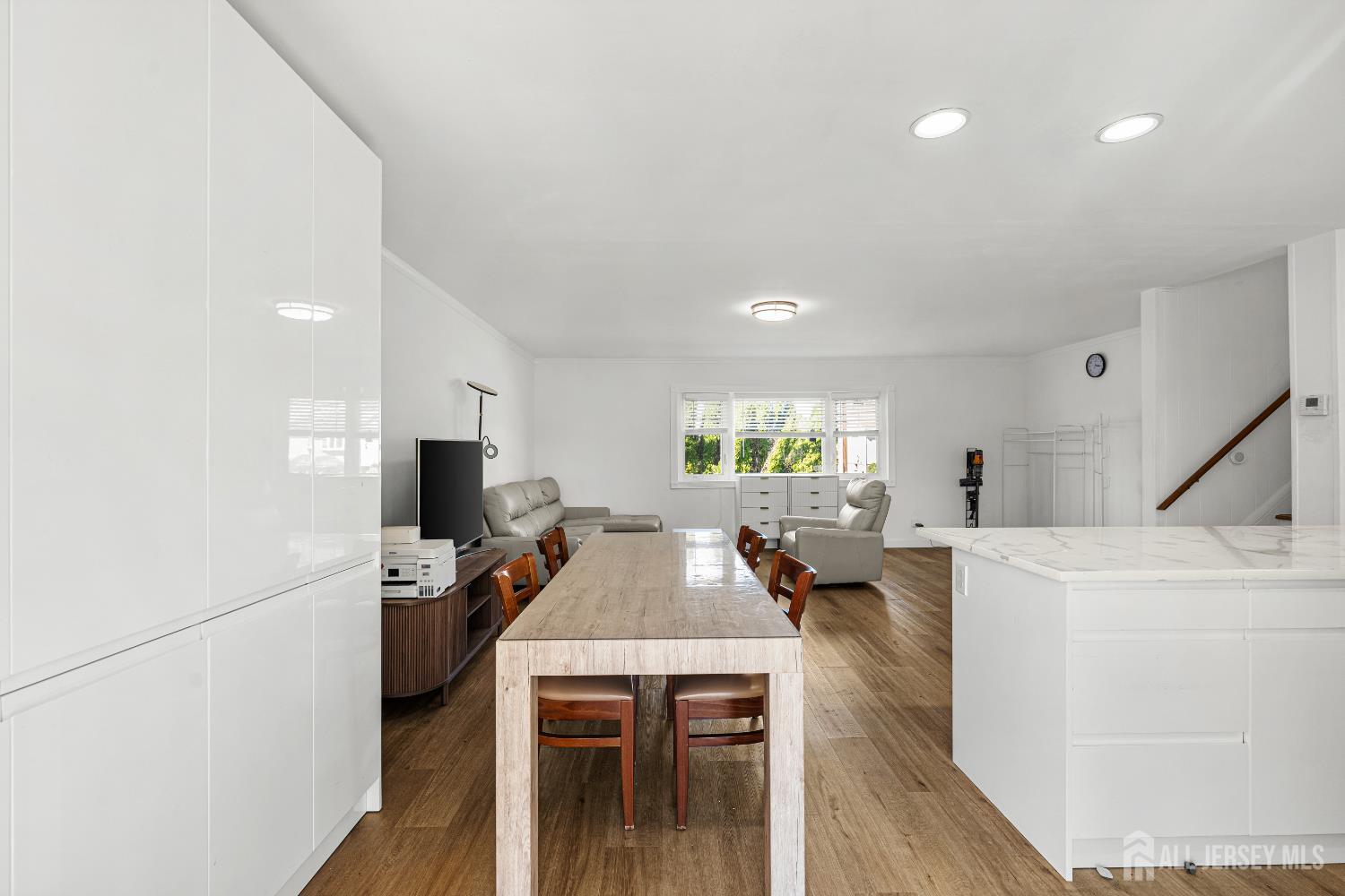 6 Chalmers Road East Brunswick, NJ 08816 - Photo 8 of 33