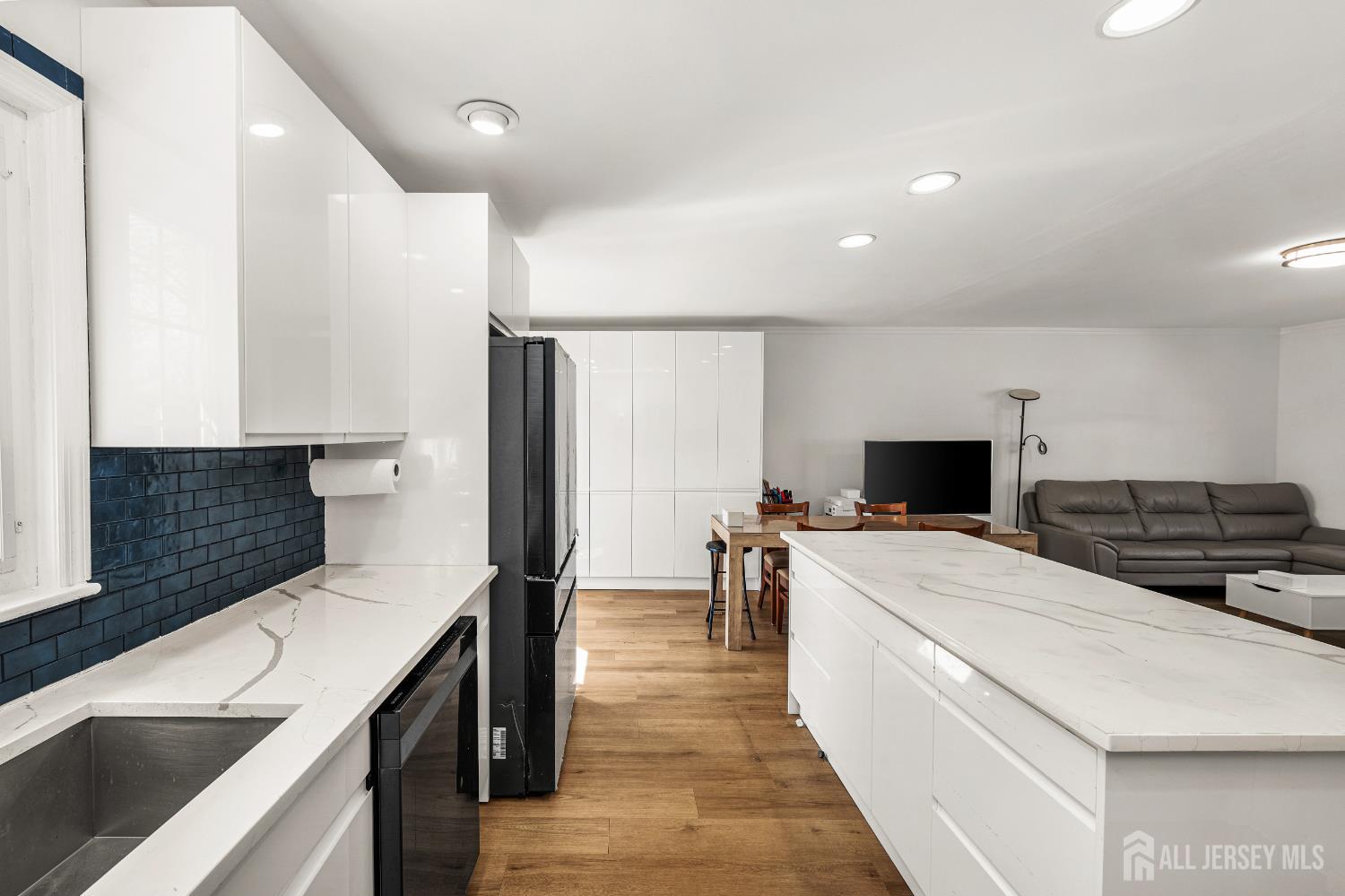 6 Chalmers Road East Brunswick, NJ 08816 - Photo 9 of 33