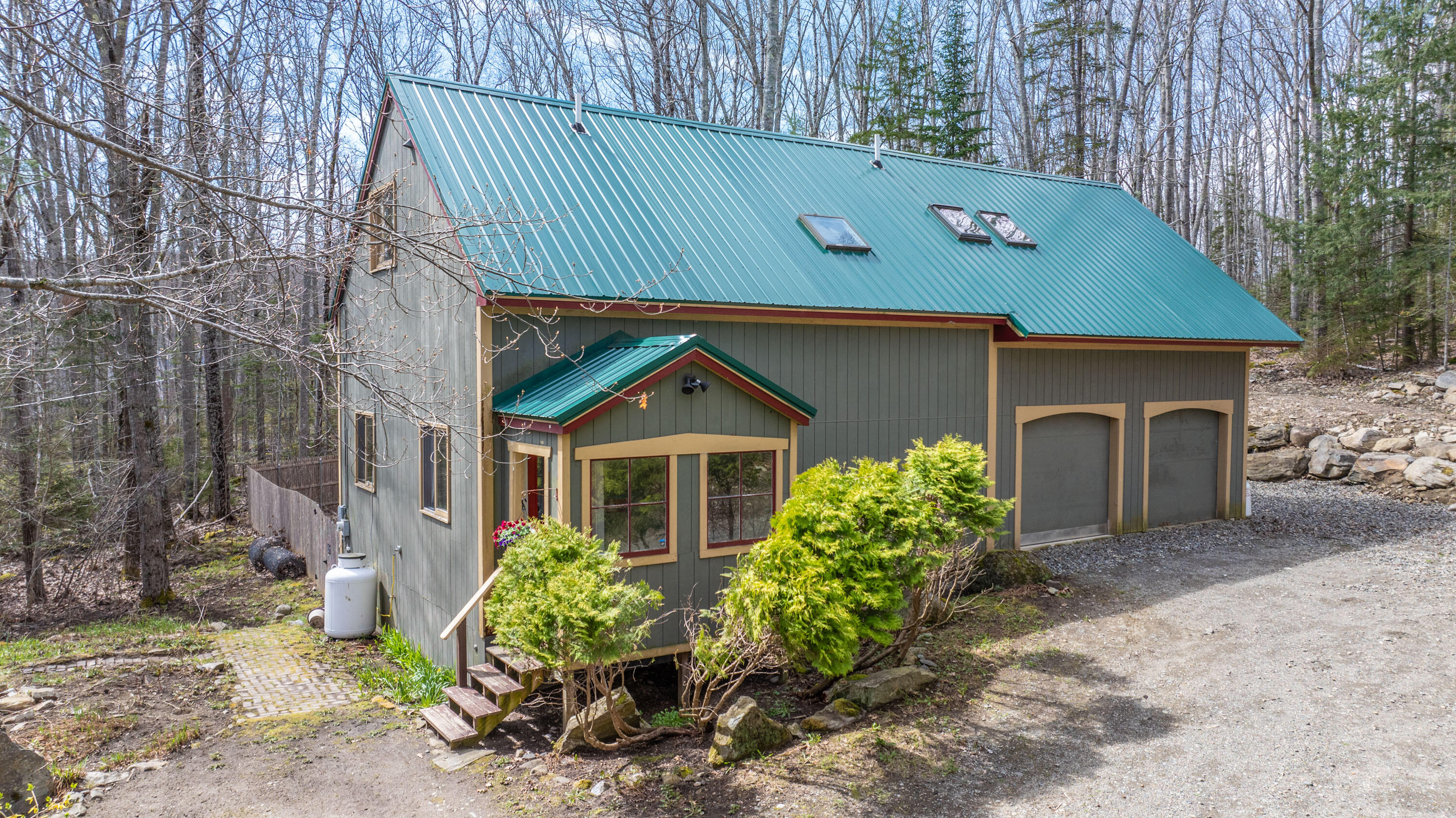 401 Bluff Road Northport, ME 04849 - Photo 1 of 70 DJI_20240503103041_0093_D