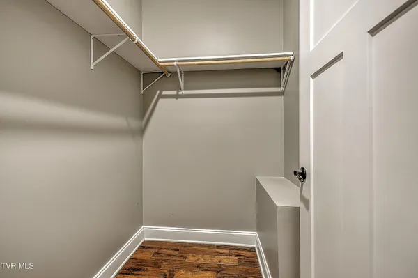 $549,900 | 249 Oak View Circle, Bristol, TN 37620