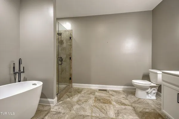 $549,900 | 249 Oak View Circle, Bristol, TN 37620