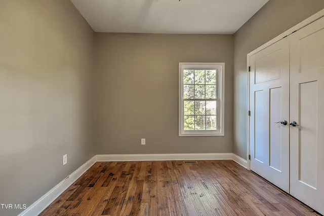 $575,000 | 249 Oak View Circle, Bristol, TN 37620