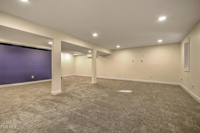 $575,000 | 249 Oak View Circle, Bristol, TN 37620