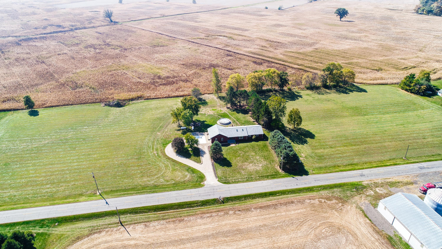 7501 Lucas Road Plain City, OH 43064 - Photo 3 of 39