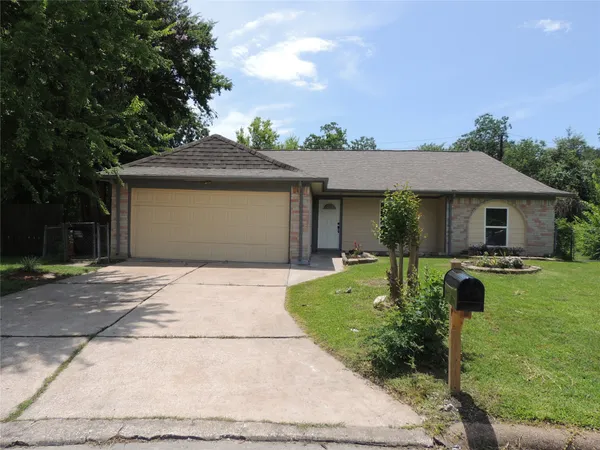 $1,900 | 12507 New Rochelle Court, Houston, TX 77089