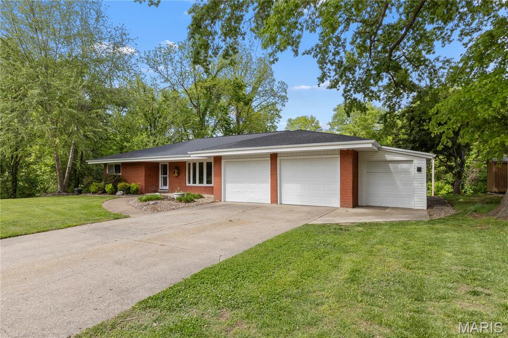 26630 Lakeview Terrace Godfrey, IL 62035 - Photo 3 of 70