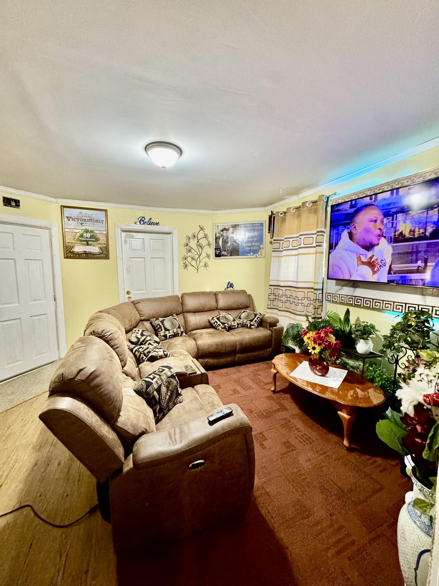 38 Brook Street Sanford, ME 04073 - Photo 11 of 32 Unit 1 living room