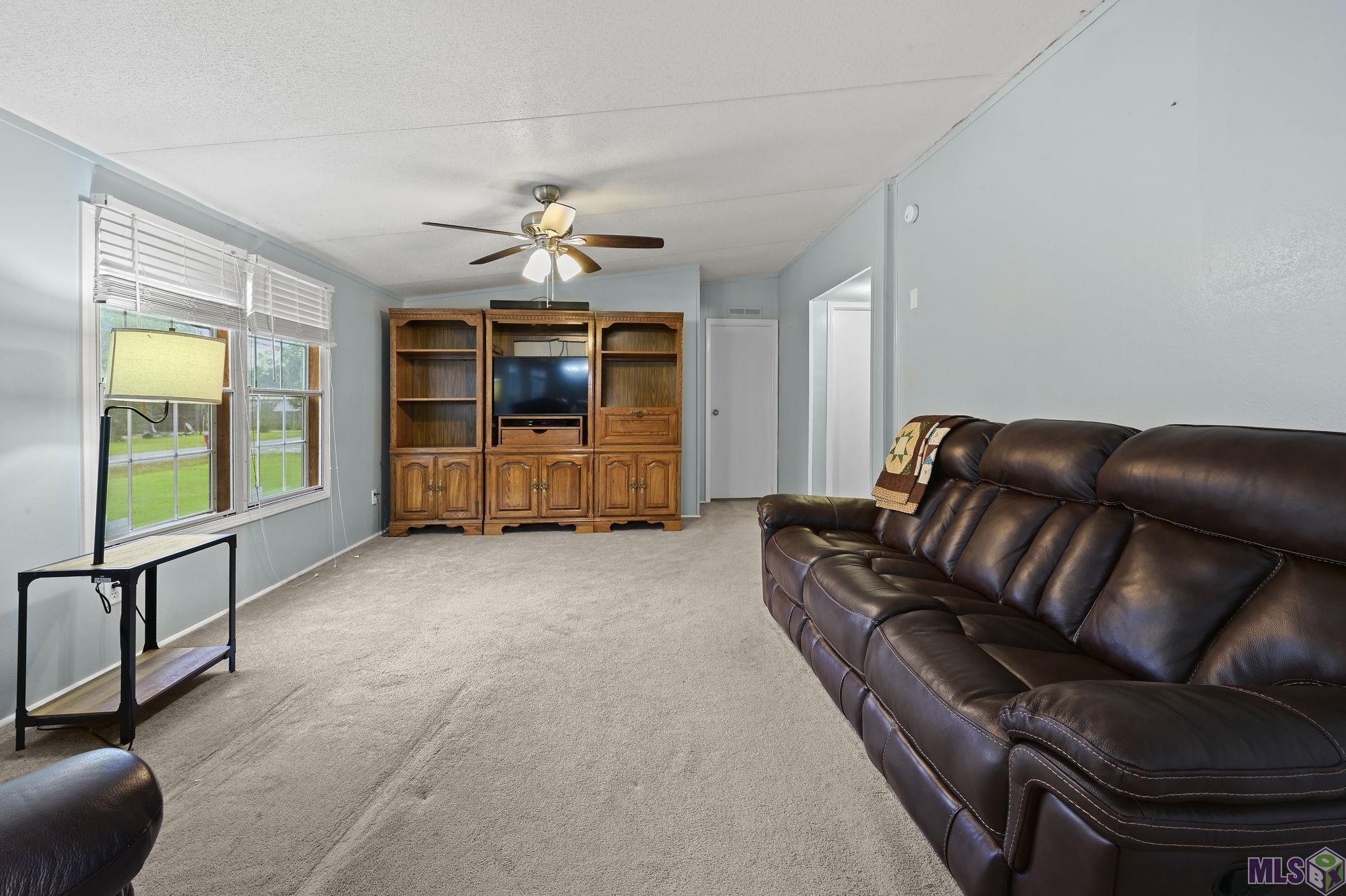 35436 McDaniel Road Geismar, LA 70734 - Photo 4 of 14