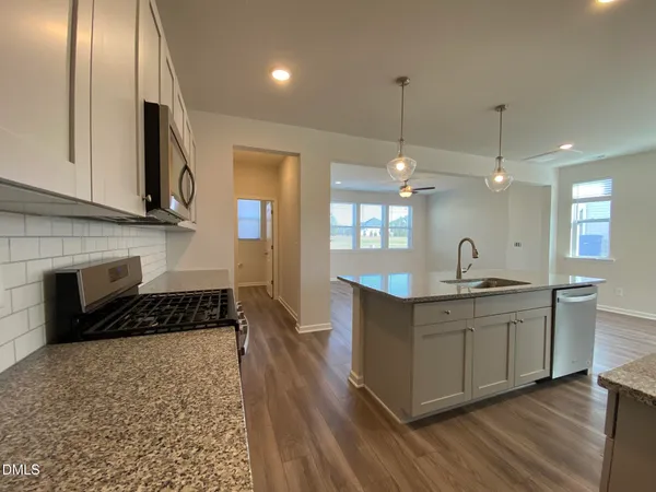 $2,000 | 760 Creekway Drive, Fuquay-Varina, NC 27526
