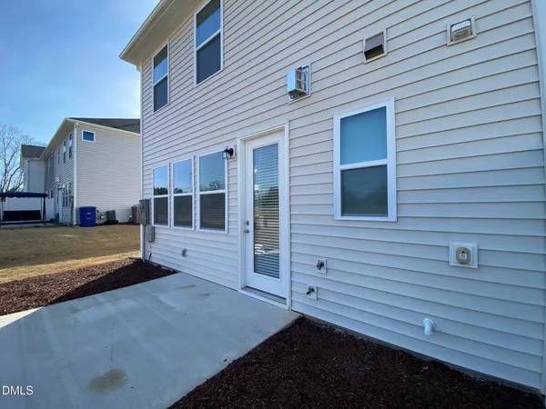 $2,000 | 760 Creekway Drive, Fuquay-Varina, NC 27526