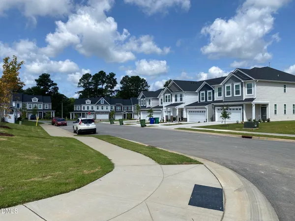 $2,000 | 760 Creekway Drive, Fuquay-Varina, NC 27526