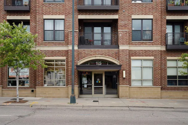 $1,495 | 15 East Franklin Avenue, Unit 211, Minneapolis, MN 55404