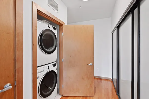 $1,495 | 15 East Franklin Avenue, Unit 211, Minneapolis, MN 55404