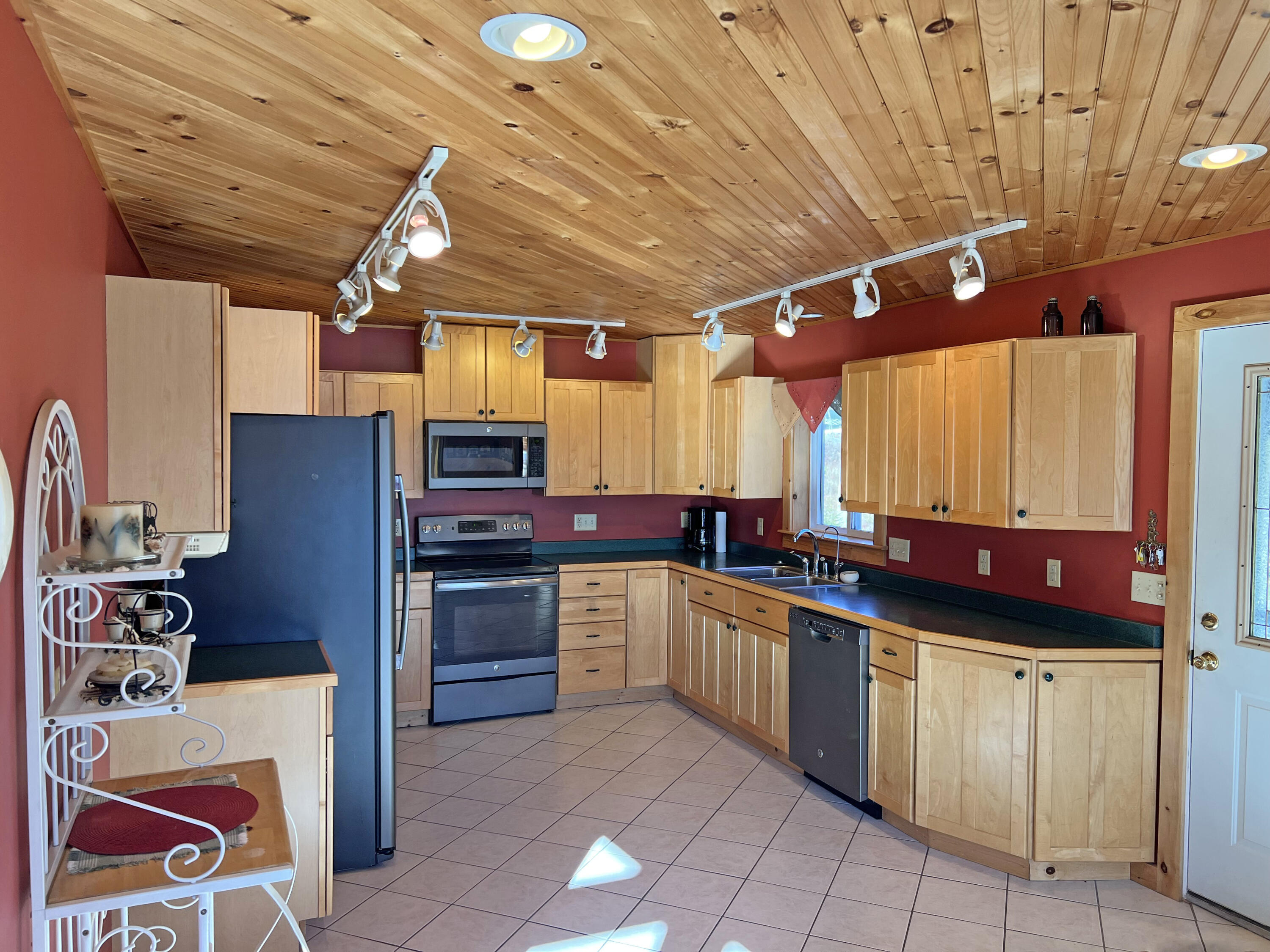 77 Salisbury Cove Road Ellsworth, ME 04605 - Photo 9 of 72 2a