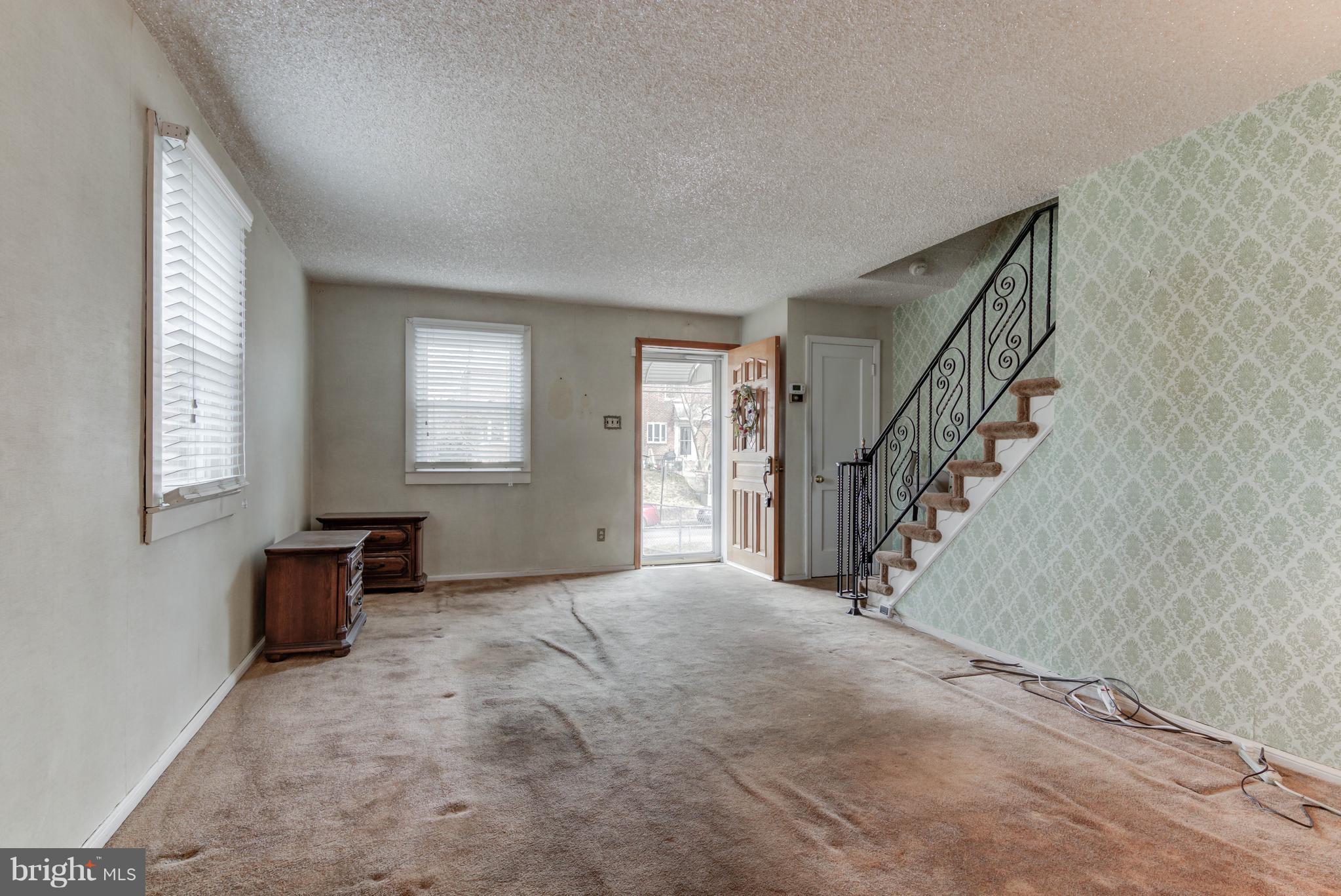 912 Grant Road Folcroft, PA 19032 - Photo 3 of 21