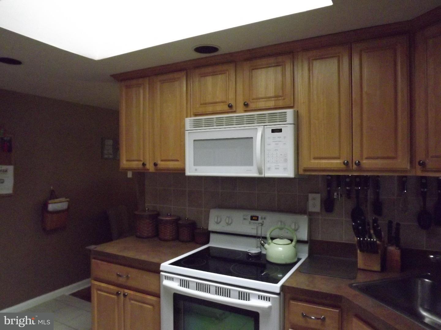 1238 Clyde Road Warminster, PA 18974 - Photo 11 of 25