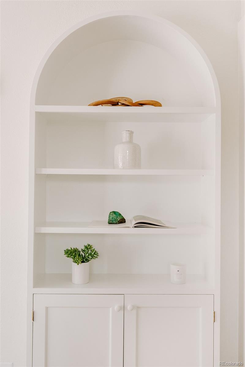 836 9th Street Boulder, CO 80302 - Photo 20 of 32 a close view of cabinet