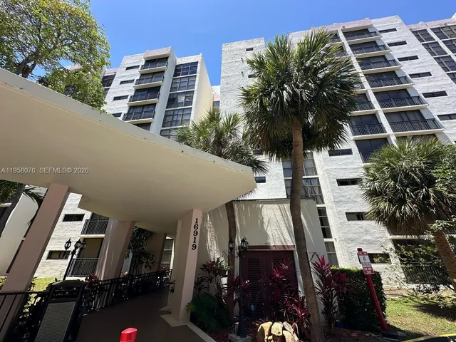 $1,800 | 16919 North Bay Road, Unit 617, Sunny Isles Beach, FL 33160