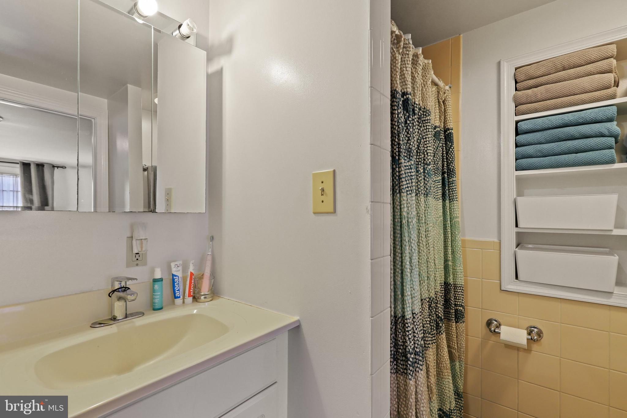 7415 Exmore Street Springfield, VA 22150 - Photo 21 of 38 Gallery Image 21