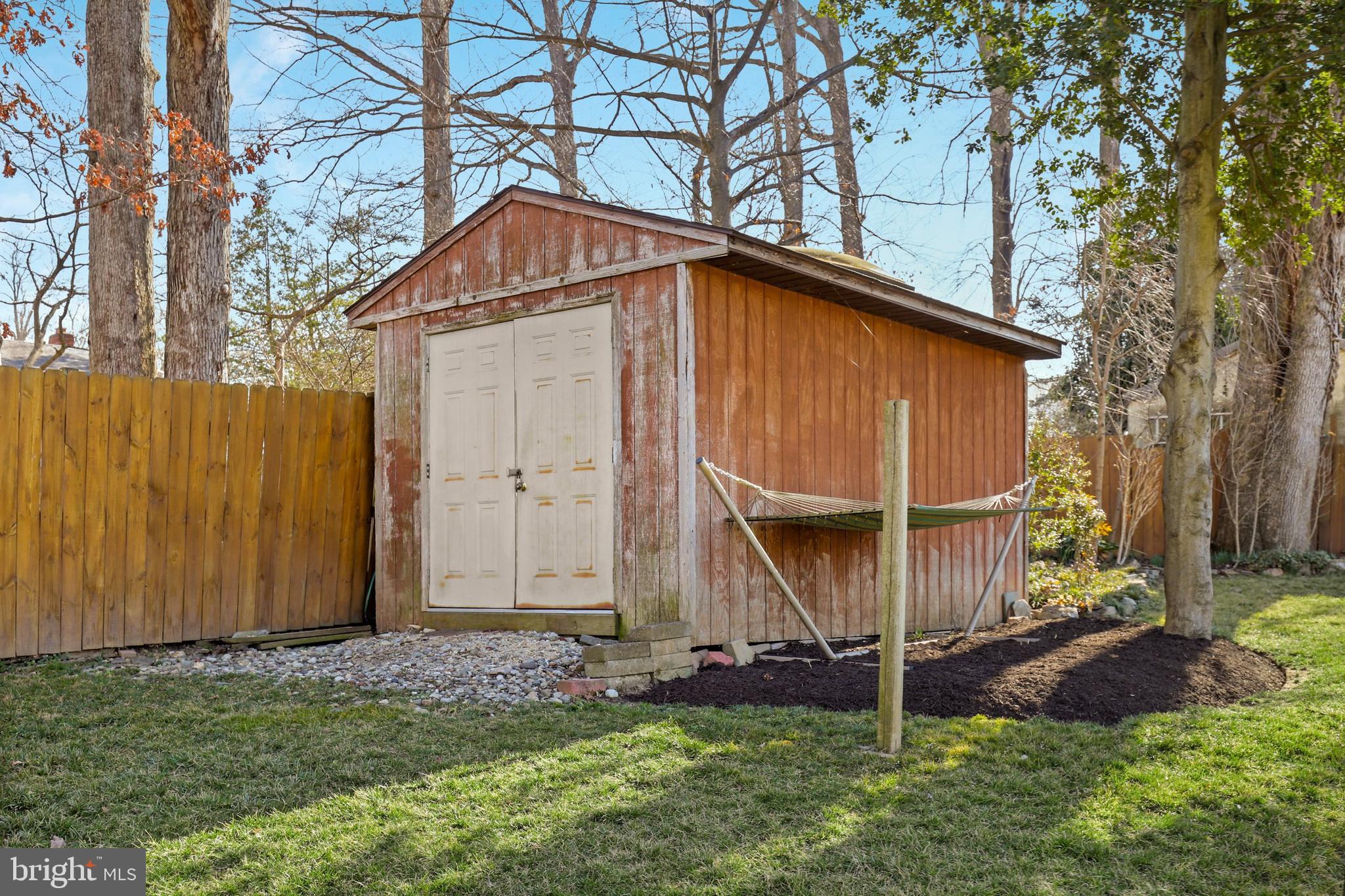 7415 Exmore Street Springfield, VA 22150 - Photo 36 of 38 Gallery Image 36