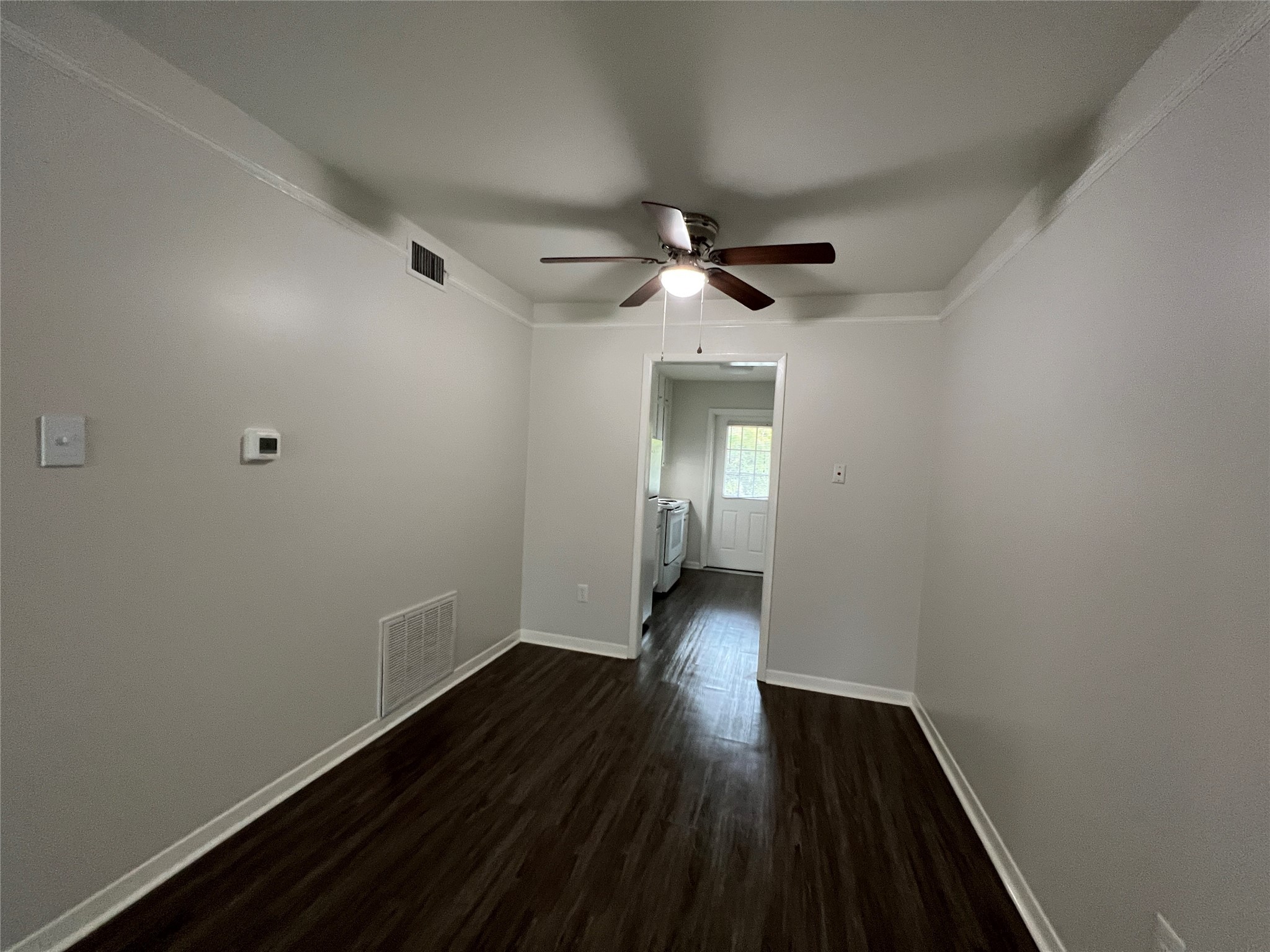 500 Willow Drive, Unit B2 Lake Jackson, TX 77566 - Photo 4 of 12