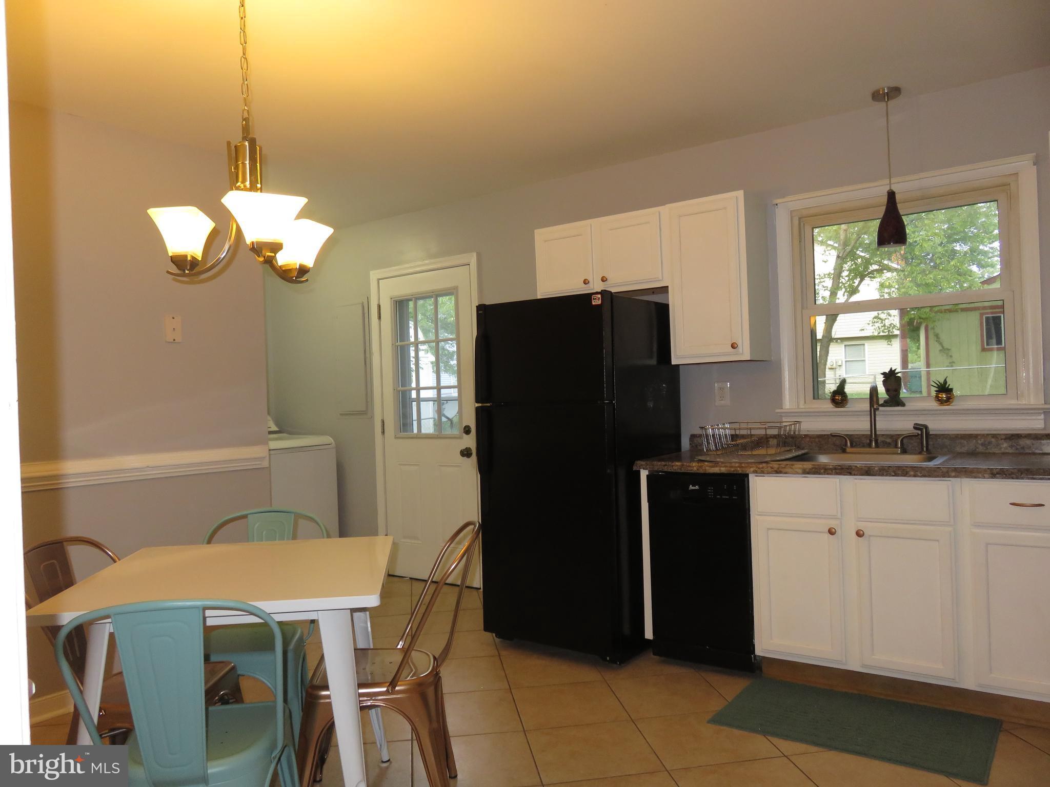 1424 Green Pasture Road Sandston, VA 23150 - Photo 9 of 20 Kitchen