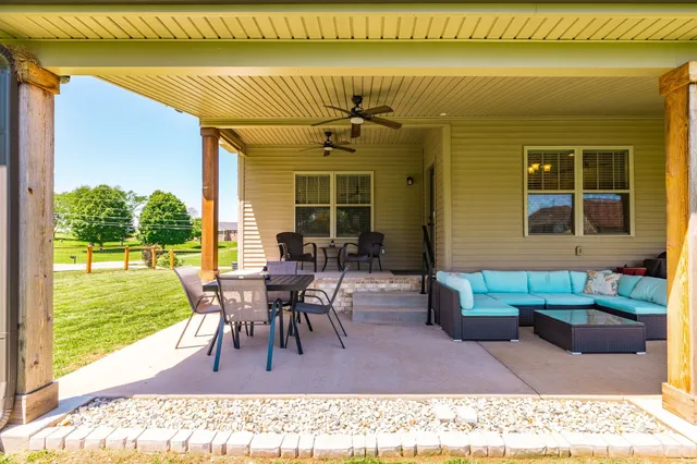 $672,000 | 725 North Russell Street, Portland, TN 37148