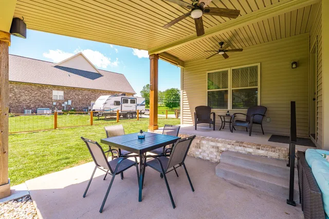 $672,000 | 725 North Russell Street, Portland, TN 37148