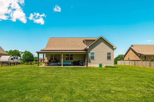 $672,000 | 725 North Russell Street, Portland, TN 37148